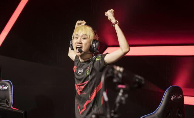 出了许多人 出了许多人