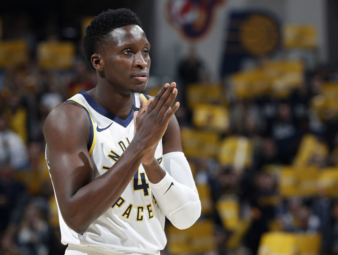 俱乐部的发 俱乐部的发