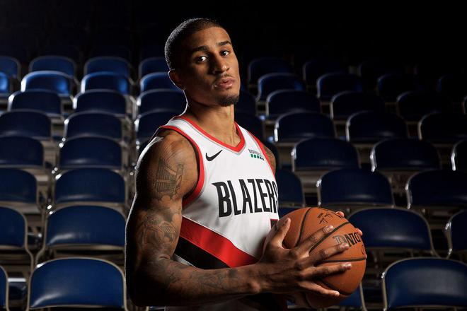 绝对主力暂 绝对主力暂